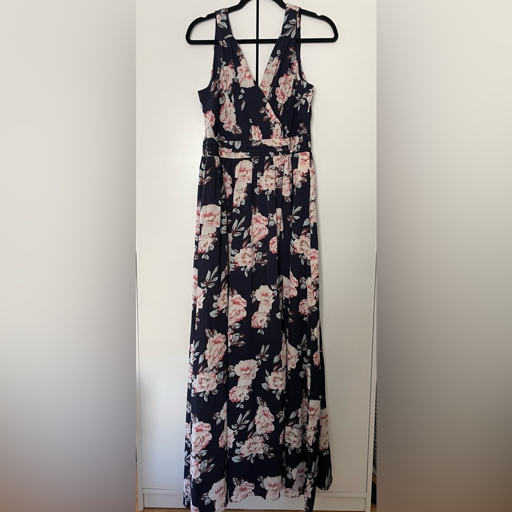 Event dress with slit from Liza Luxe - Large